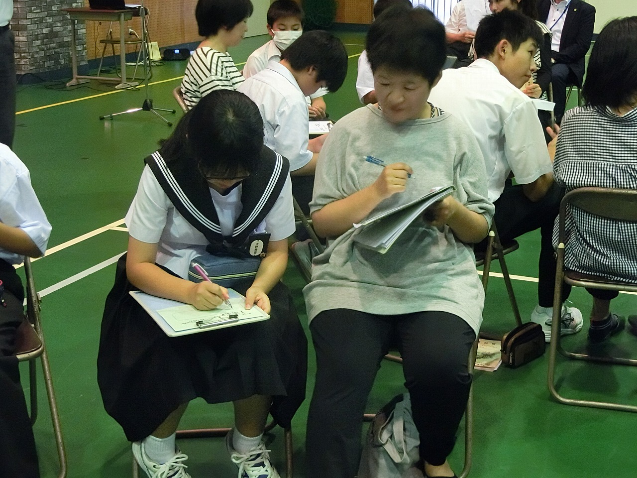 健康的な生活を送るために ～学校保健委員会 東栄中学校